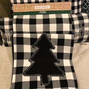 Christmas Tree Table Runner
